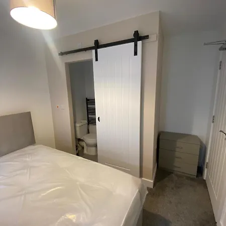 Contractor 4 Bed Holiday home