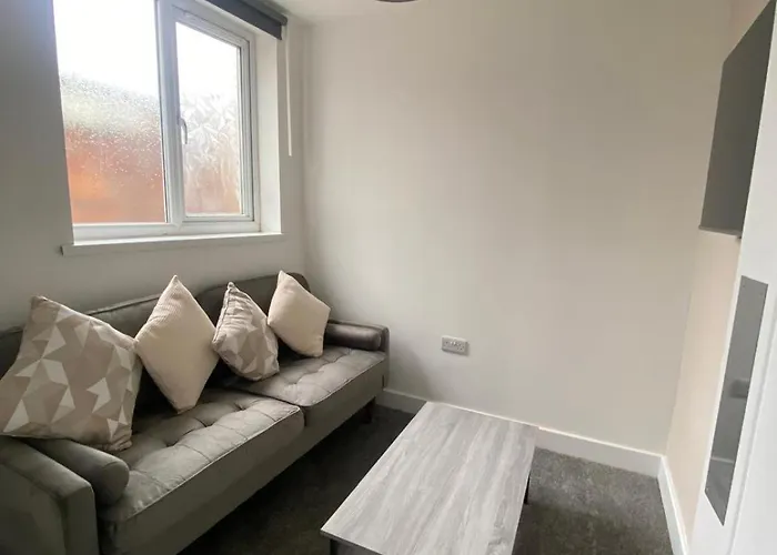 Contractor 4 Bed 度假居