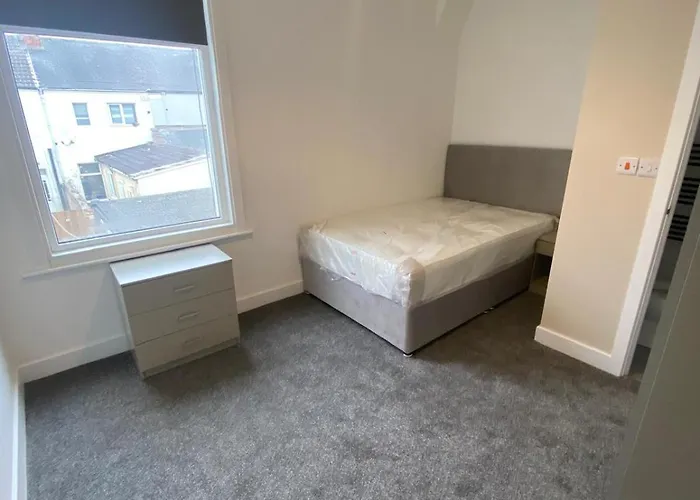 Contractor 4 Bed 米德尔斯伯勒